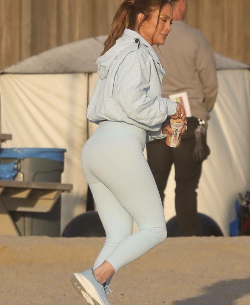 25P Jennifer Lopez nackt