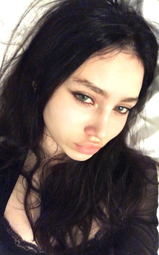 25P Marianna Mosesova nude
