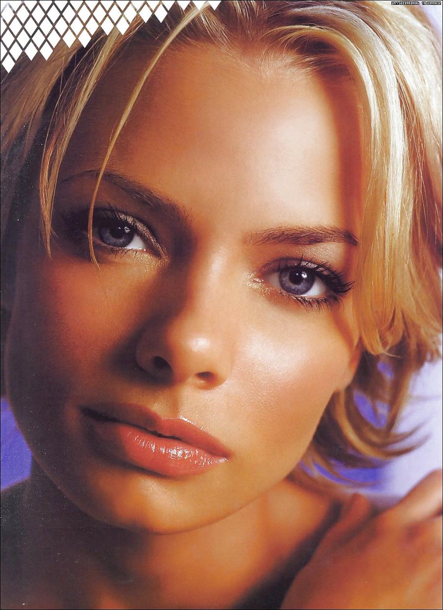 25P Jaime Pressly Ultimate Nude Collection