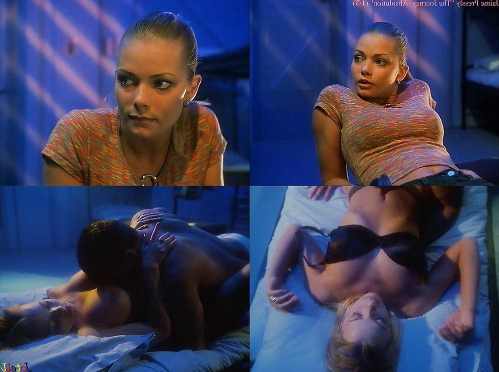 25P Jaime Pressly Ultimate Nude Collection