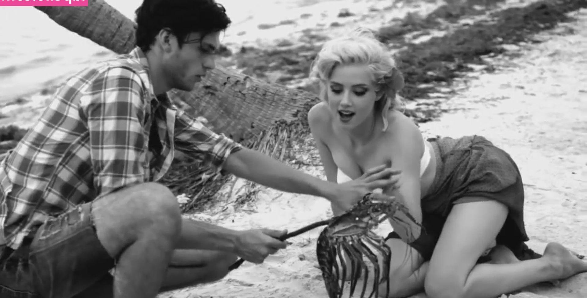 25P Amber Heard nude