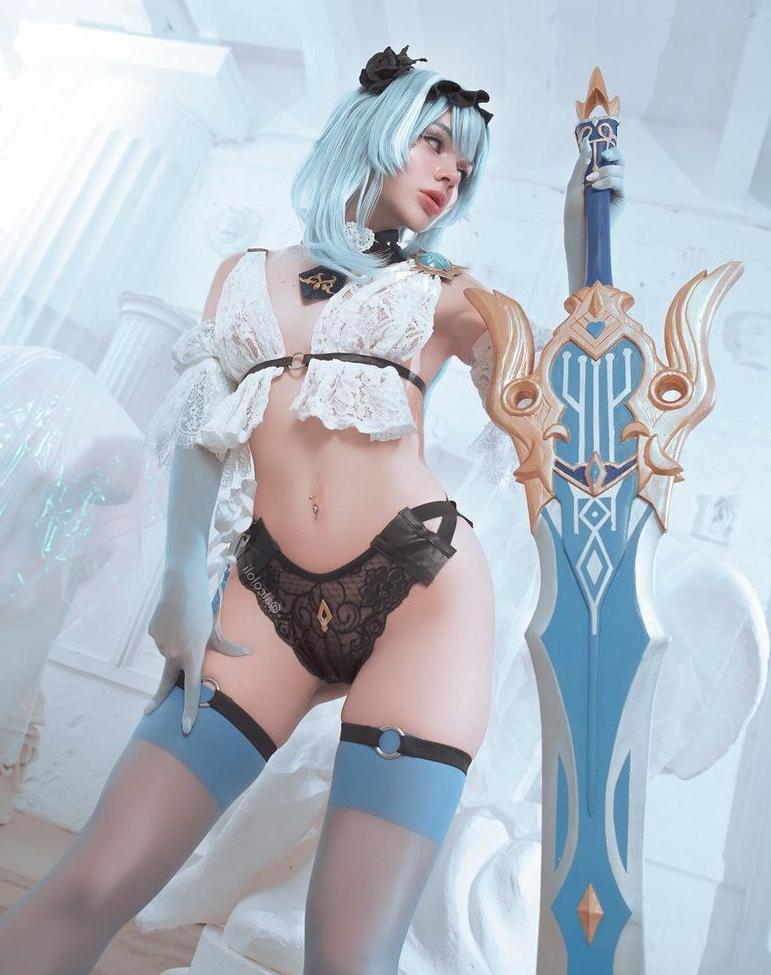 25P Alcololi nude