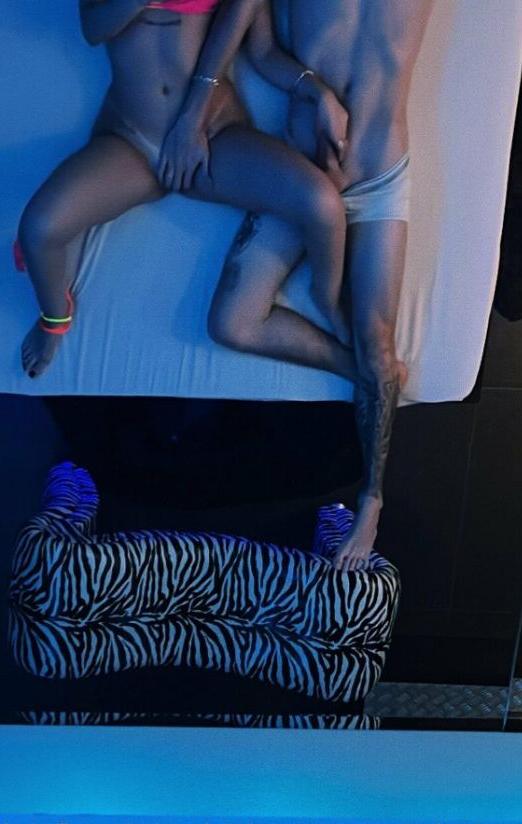 25P Nicks Vieira nude