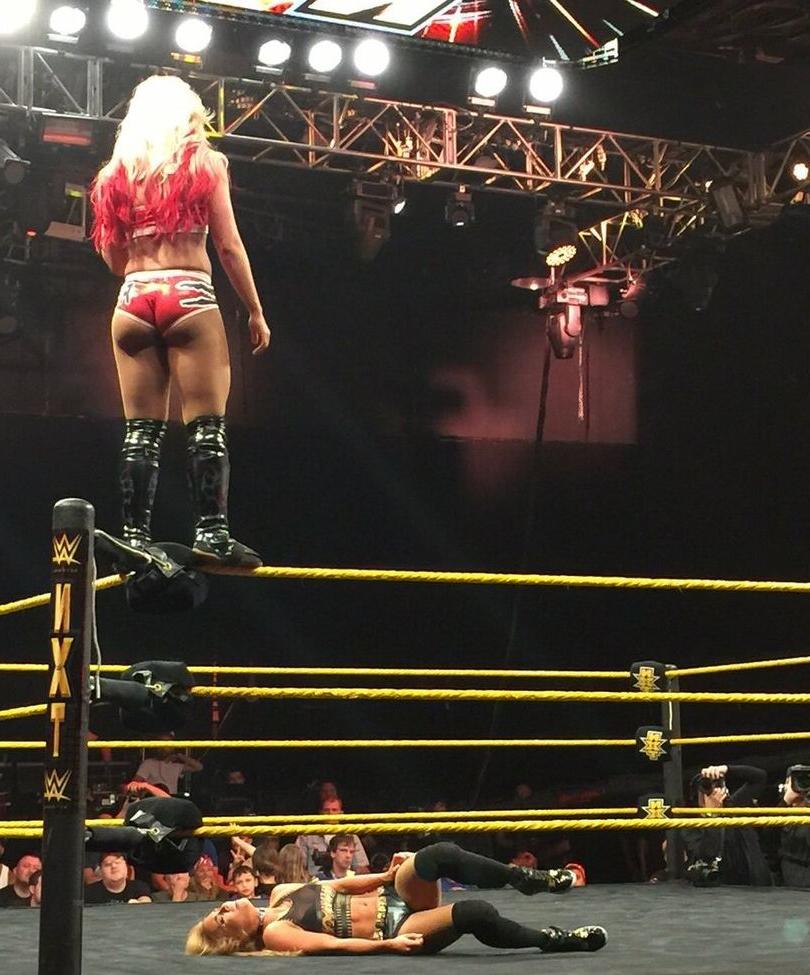 25P Alexa Bliss nude