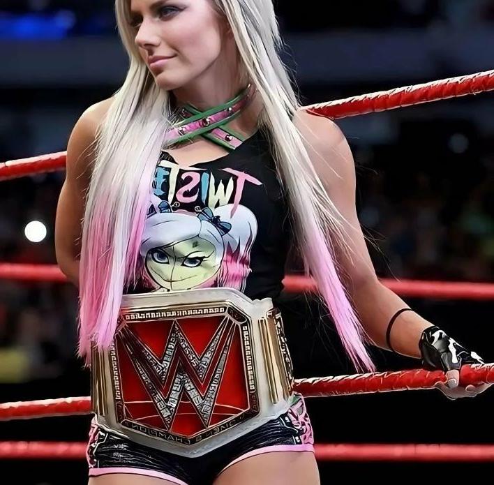 25P Alexa Bliss nude