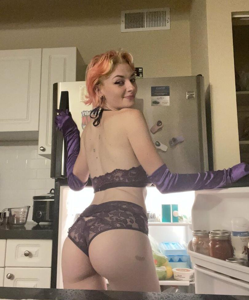 25P Ethereallovebug nude