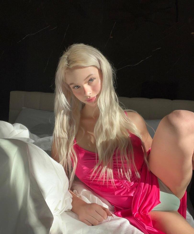 25P Alyssa Devyn nude