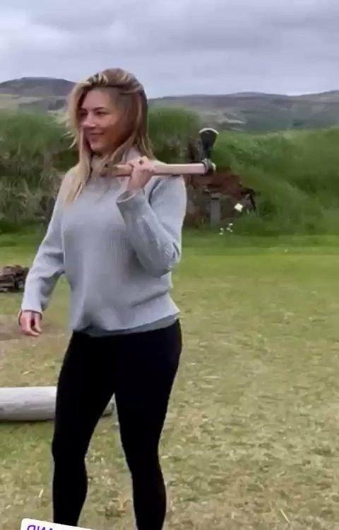 25P Katheryn Winnick nude