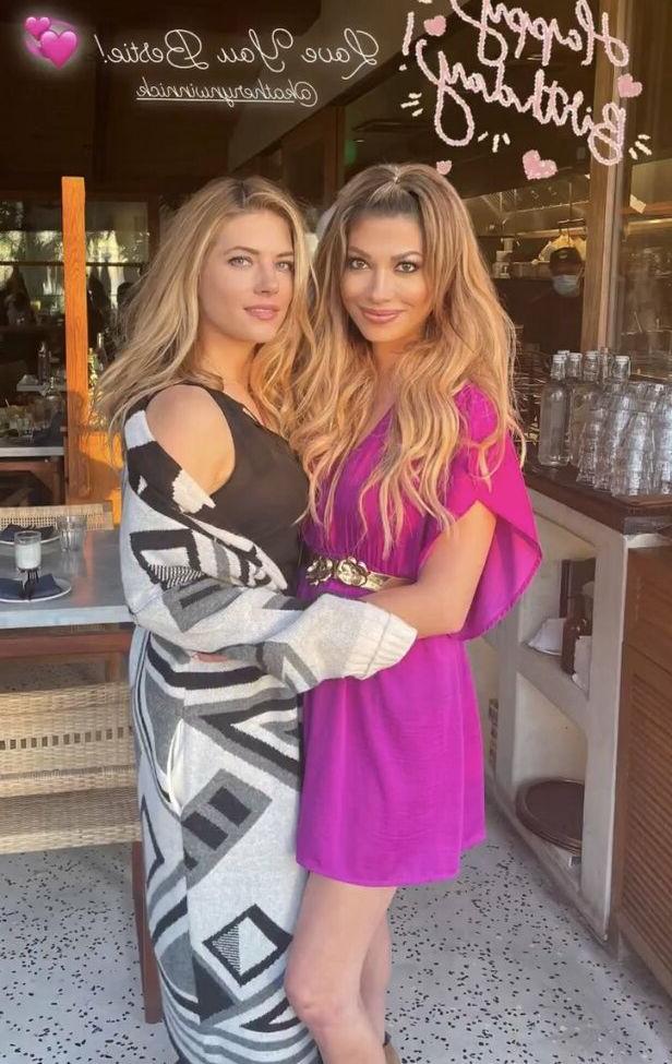 25P Katheryn Winnick nude