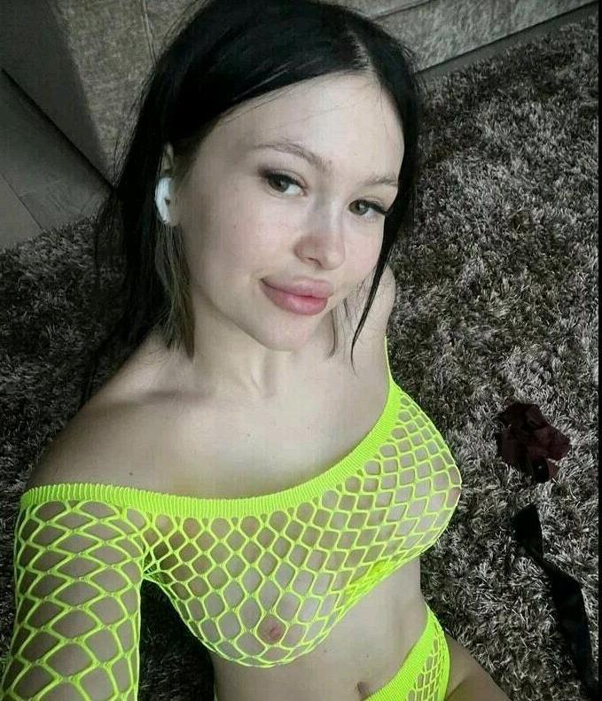 25P Asissska nude