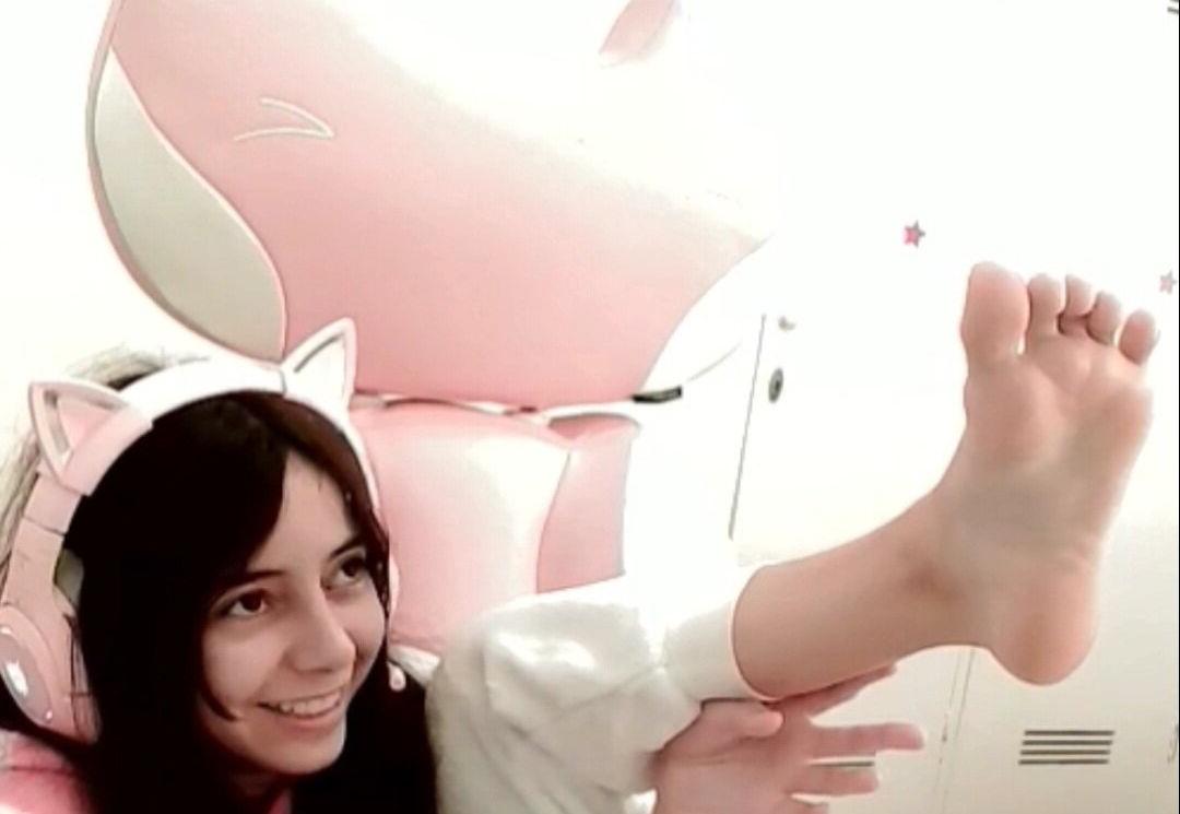25P Babycaroline69 nude