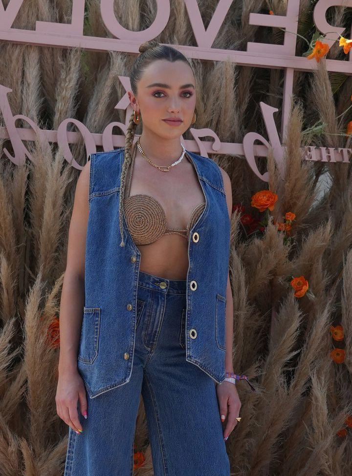 25P Peyton List nude