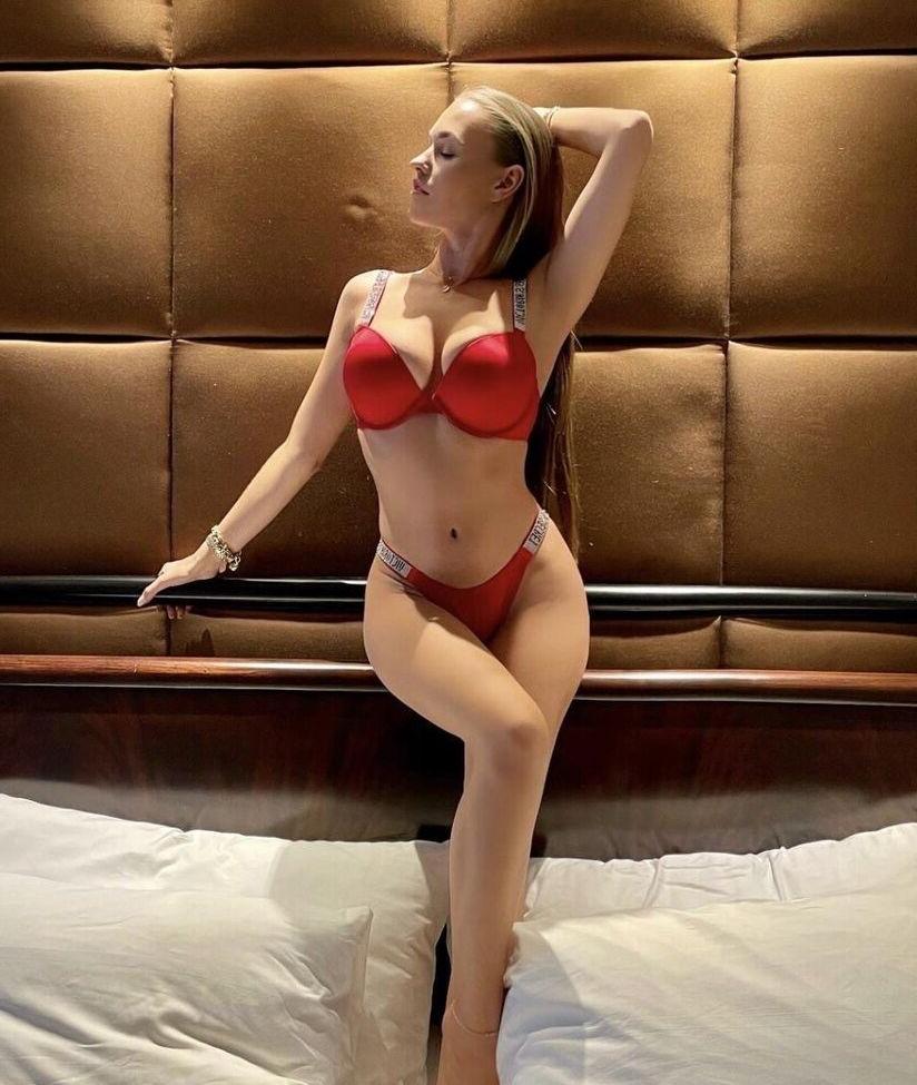 25P Laura Sophie Müller nude