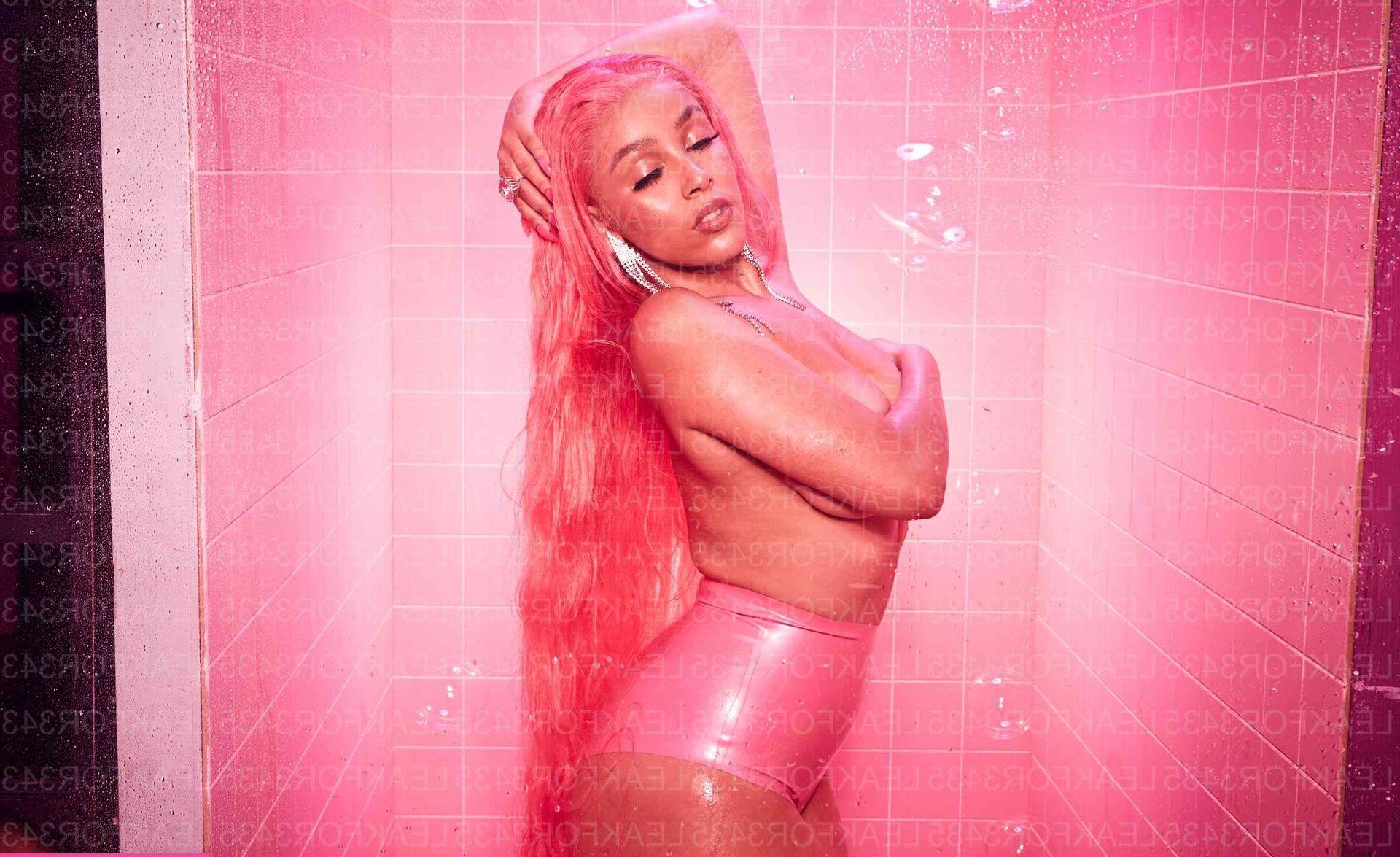 25P Doja Cat nude