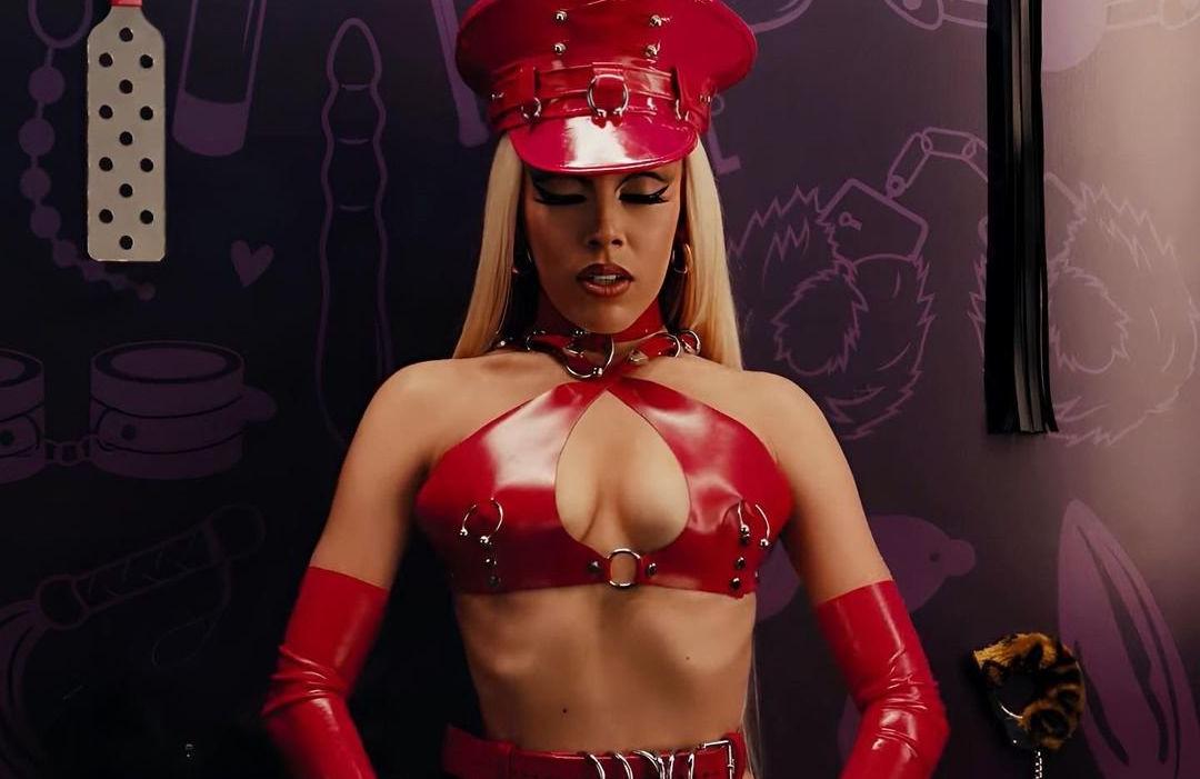 25P Doja Cat nude