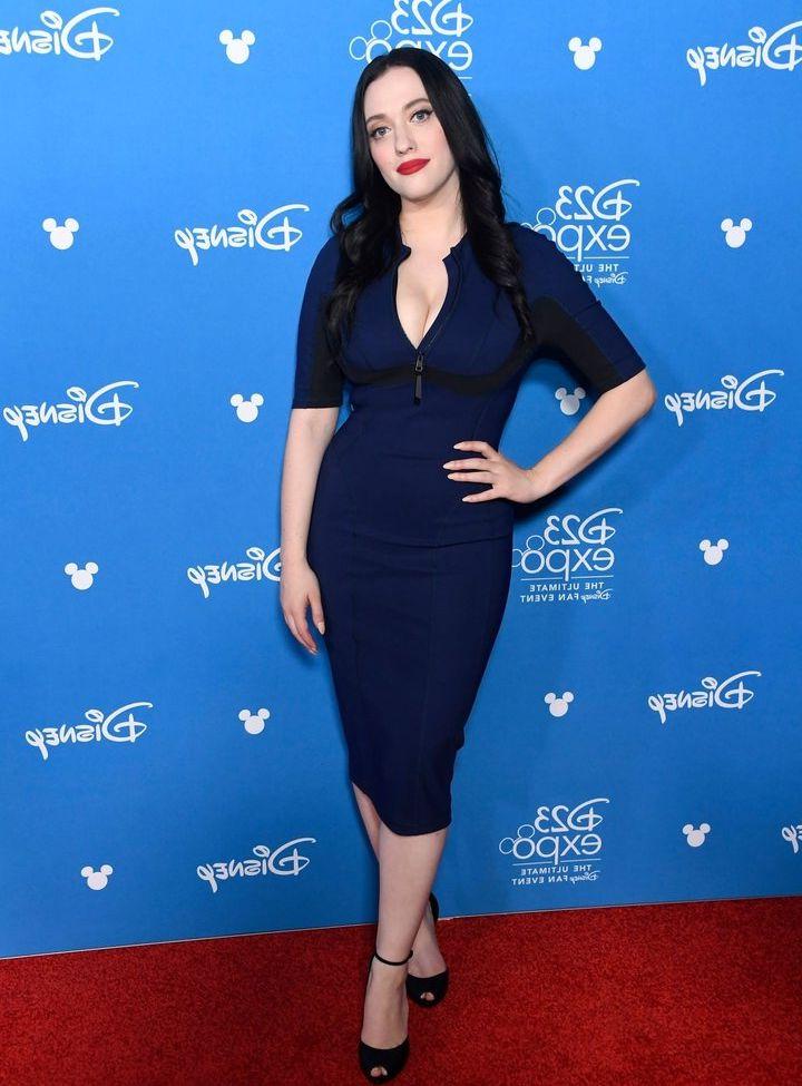 25P Kat Dennings nude