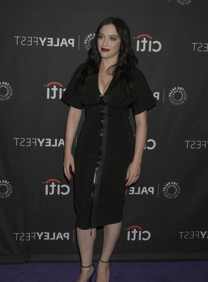 25P Kat Dennings nude