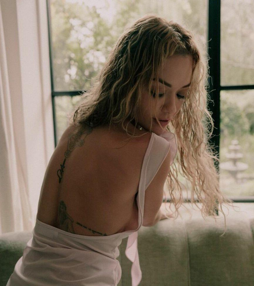 25P Rita Ora nude