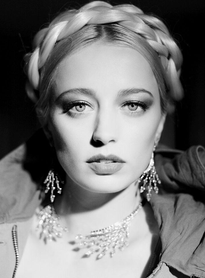 25P Caroline Vreeland nude