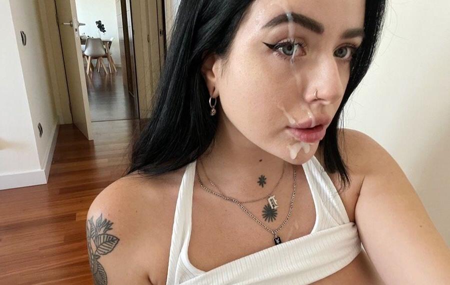 25P LydiaGhost nude