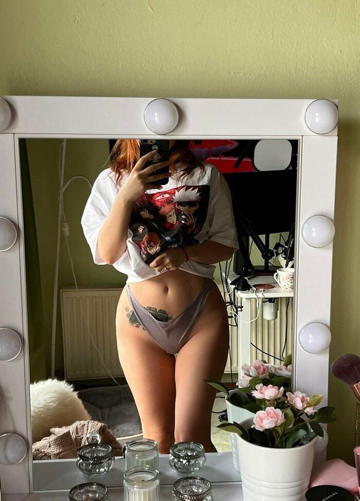 25P Paulaeal nude