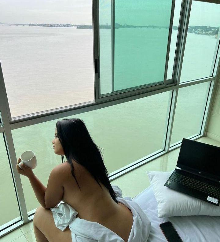 25P Alejandra Quiroz nude