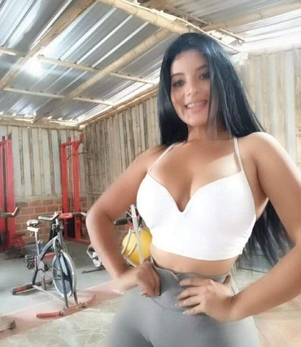25P Alejandra Quiroz nude