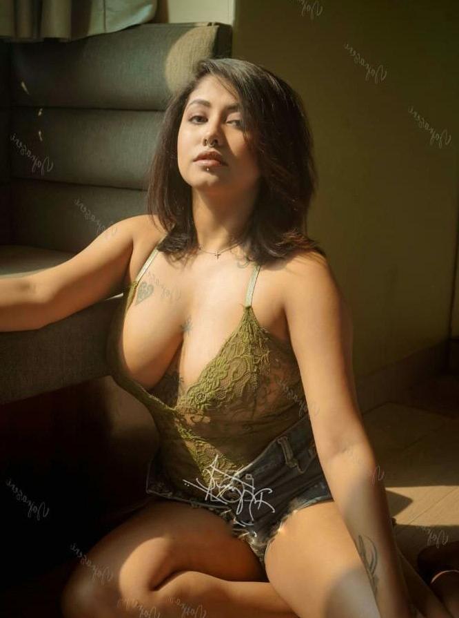 25P Yajnaseni nude