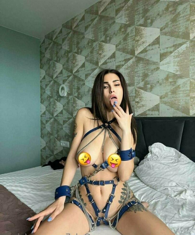 25P Aisux nude