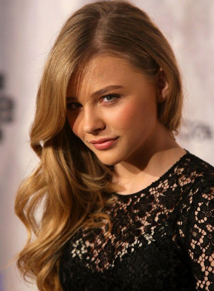 25P Chloe Grace Moretz nude