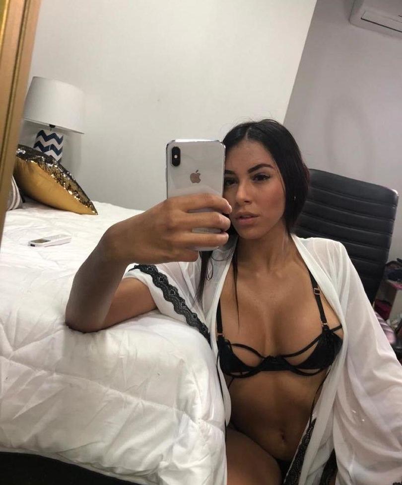 25P Dahyn nude