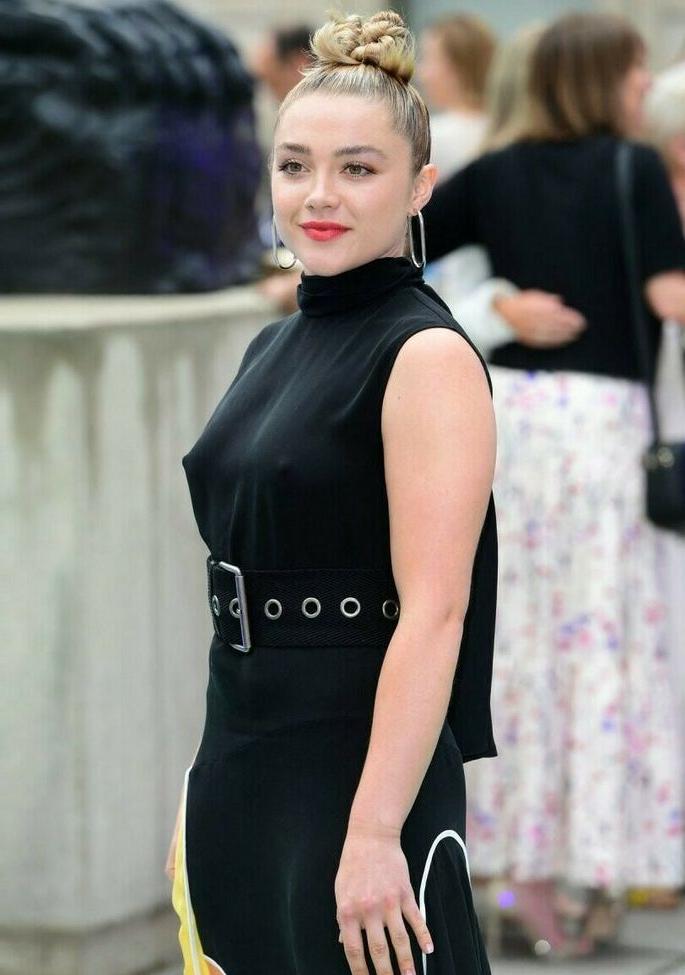 25P Florence Pugh nude