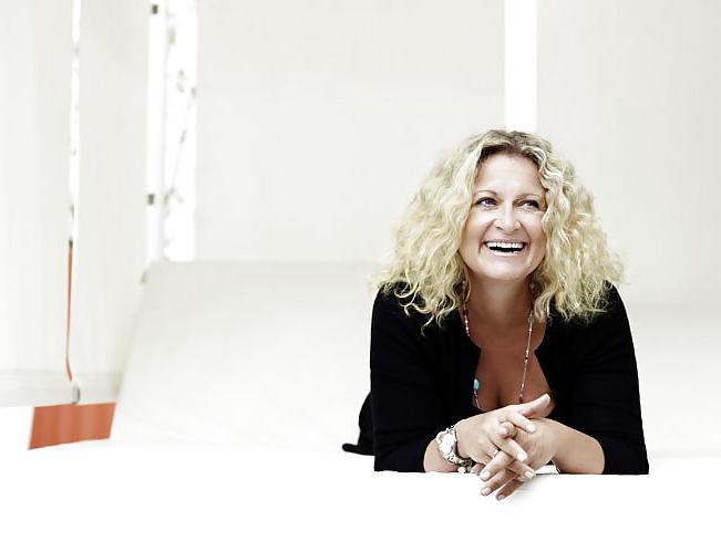 14P Susanne Froehlich - Sexy German TV and Radio Host