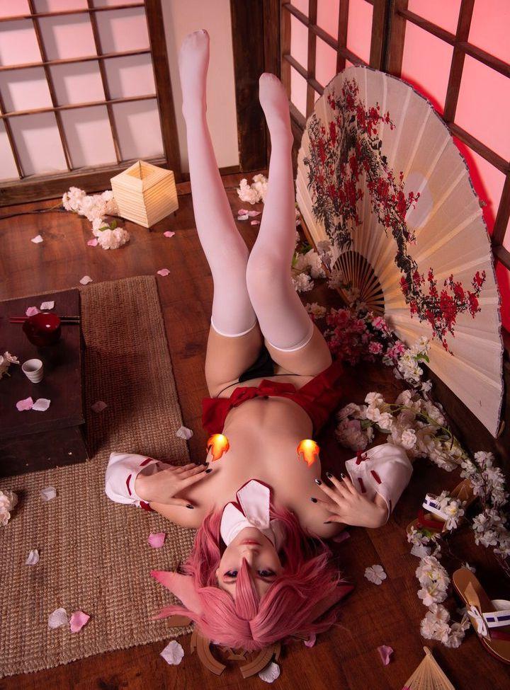 25P Tsuki Desu nude