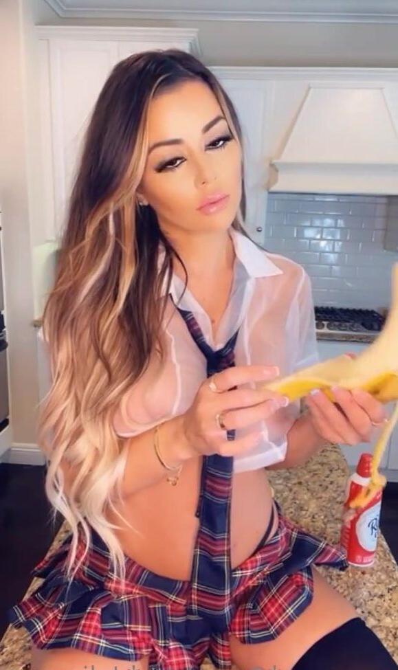 25P Juli.annee nude