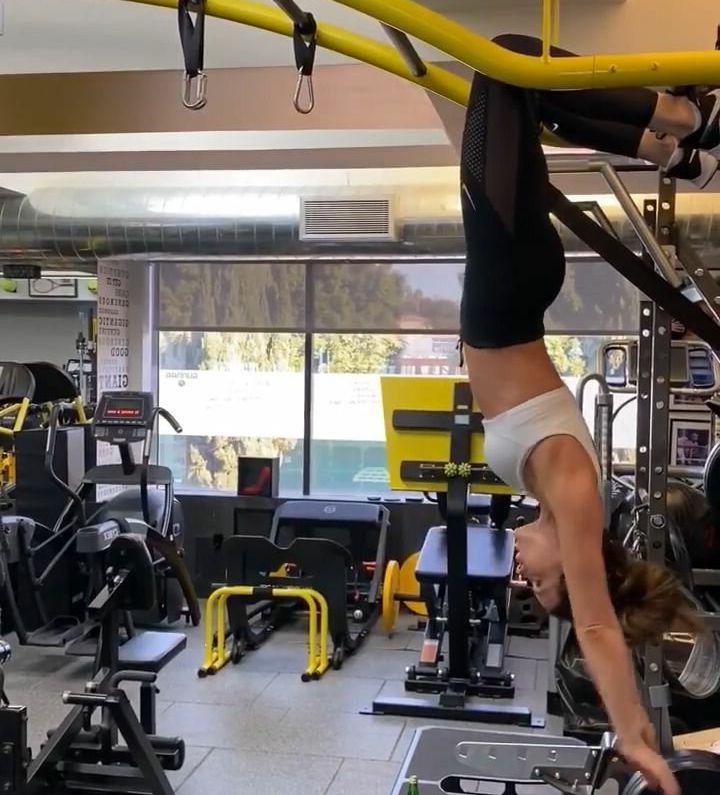 25P Kate Beckinsale nude