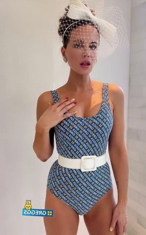 25P Kate Beckinsale nude