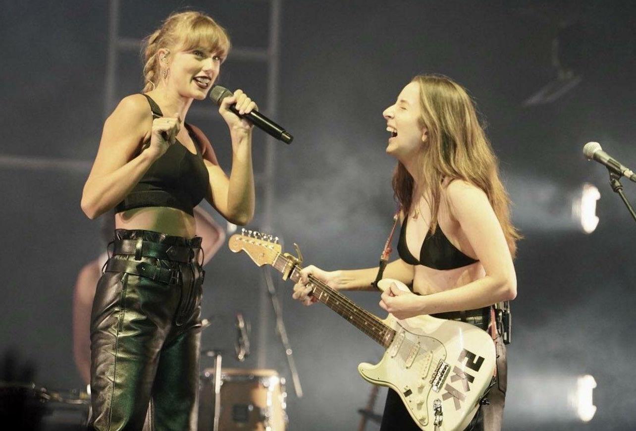 25P Taylor Swift nude