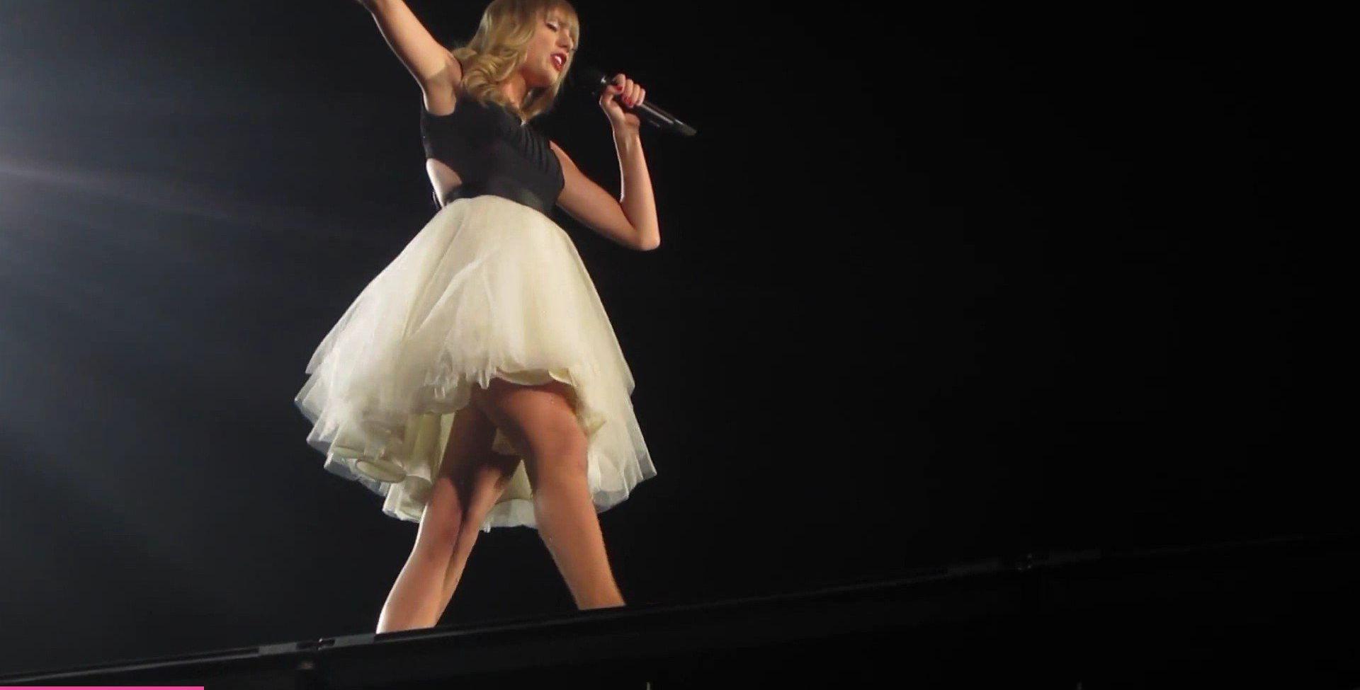 25P Taylor Swift nude