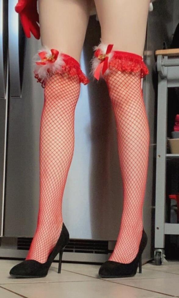 25P Soggyalien22 nude
