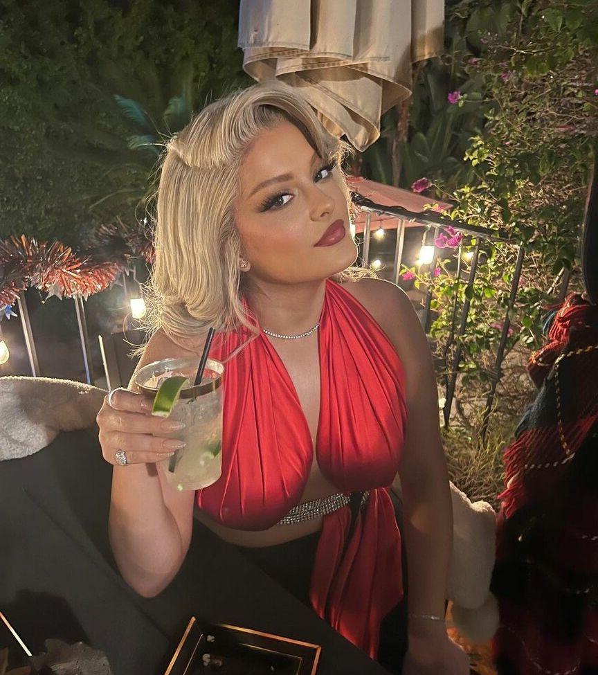 25P Bebe Rexha nude