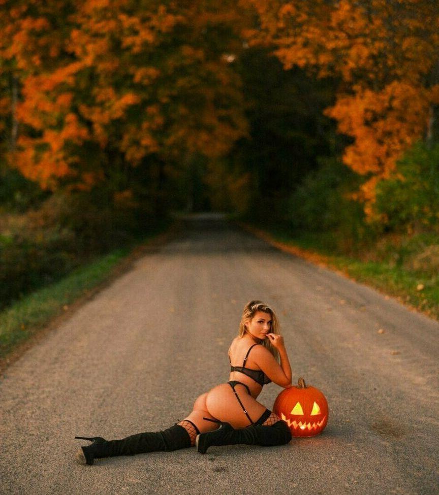 25P Faith Marone nude