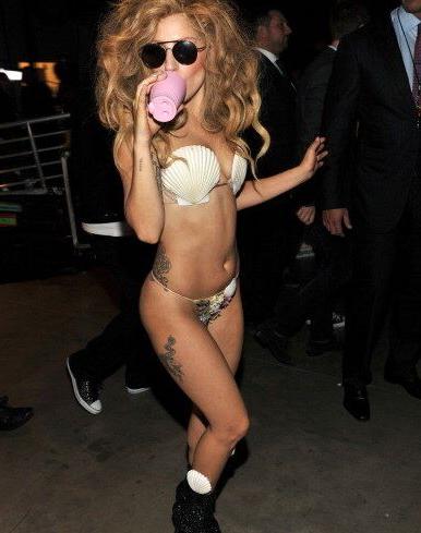 25P Lady Gaga nude