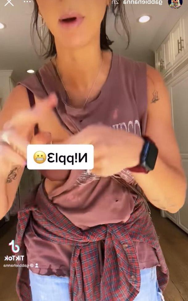 25P Gabbie Hanna nude