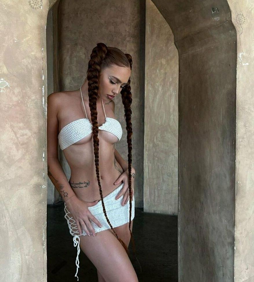 25P Renata Ri nude