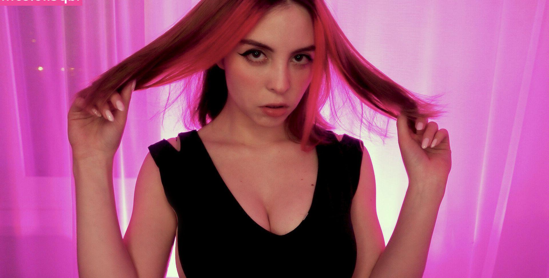 25P Moona ASMR nude