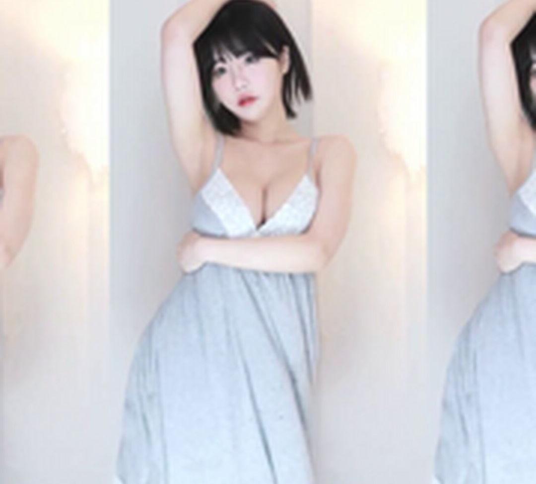25P Addielyn nude