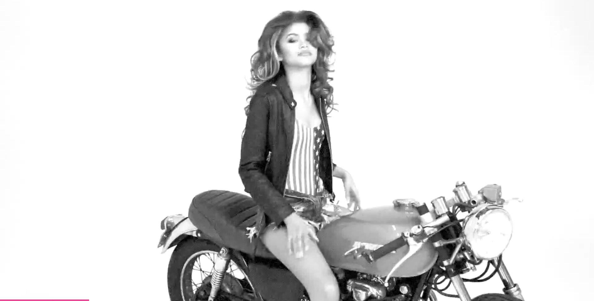 25P Zendaya nude