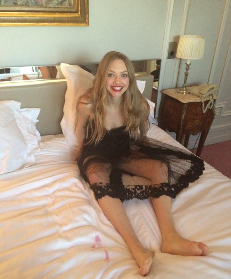25P Amanda Seyfried nude
