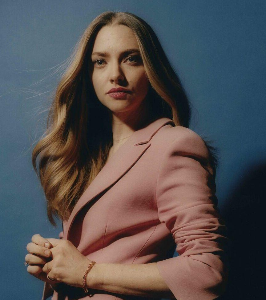 25P Amanda Seyfried nude